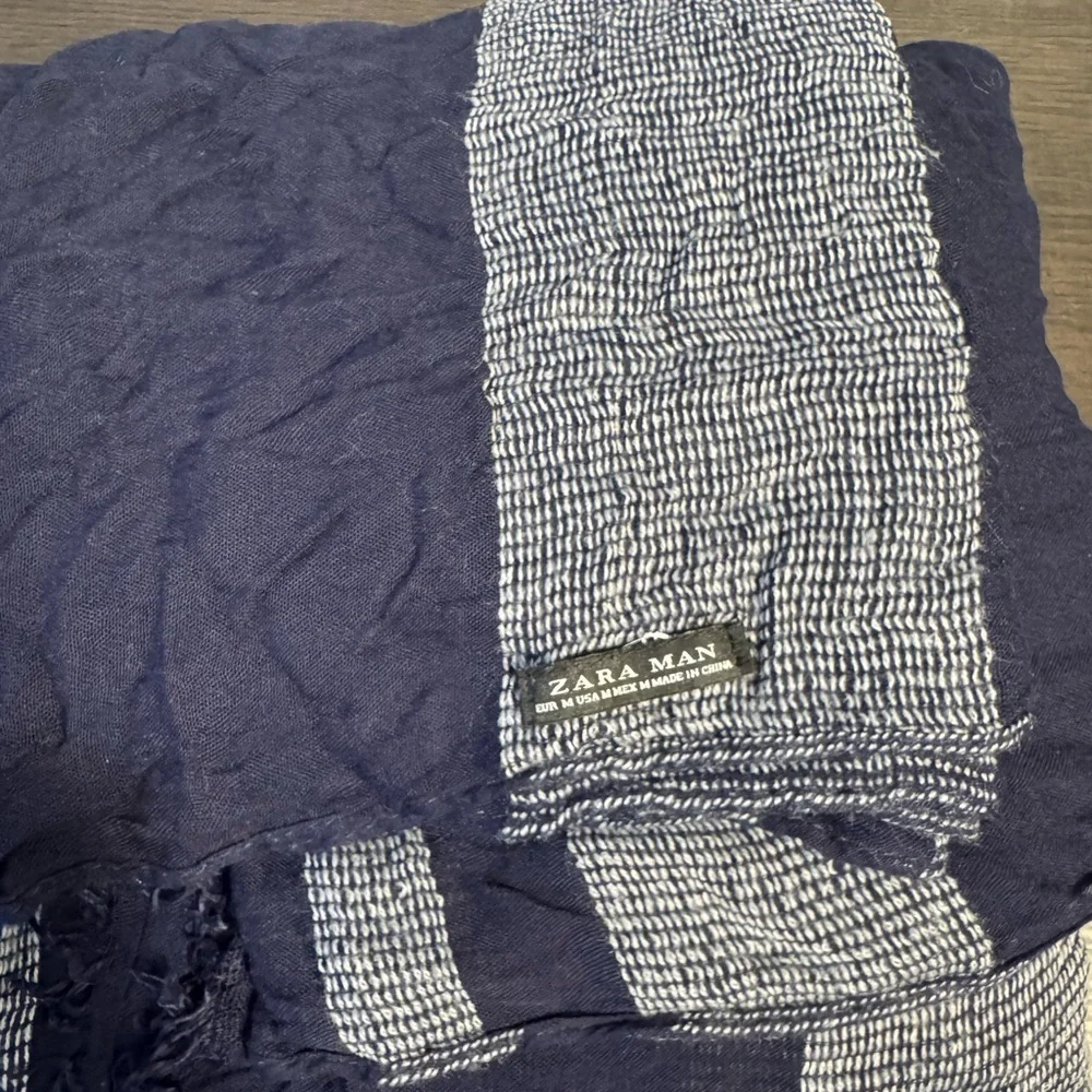 Zara Navy and Grayish/white Striped Scarf